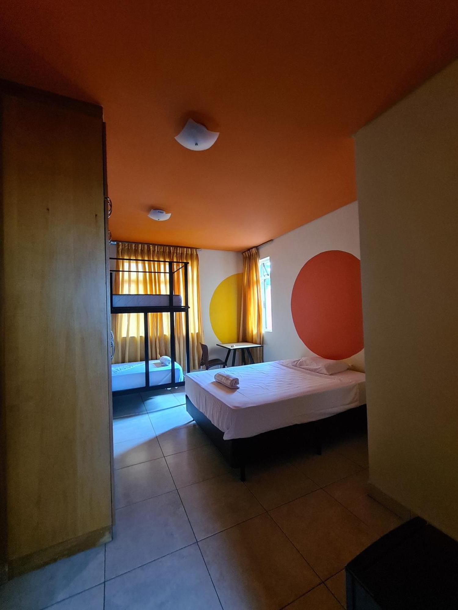Poente Hostel Belo Horizonte Esterno foto